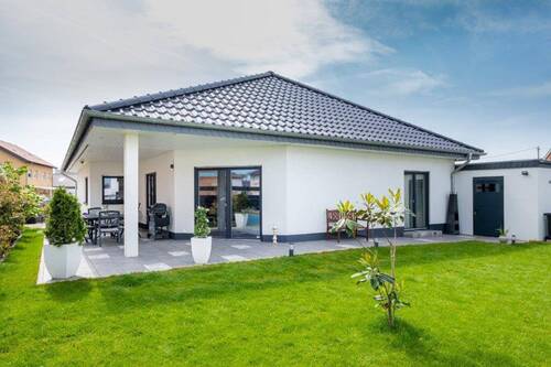 ...oder vielleicht ein Bungalow? - Großzügiges Grundstück in Schortens - Erdwärme inklusive!