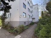 Seitenzugang vo der Straße - 