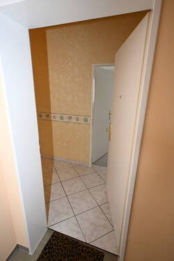 Herzlich Willkommen - 4 Zimmer Etagenwohnung zum Kaufen in Saarbrücken
