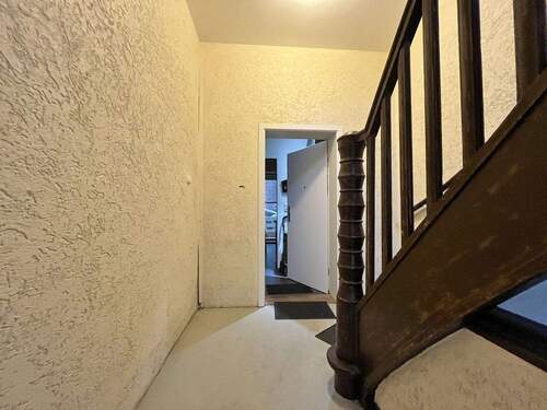 Hier entlang! - 3 Zimmer Etagenwohnung in Bremen