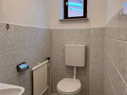 27 EG Gäste WC.jpeg - 