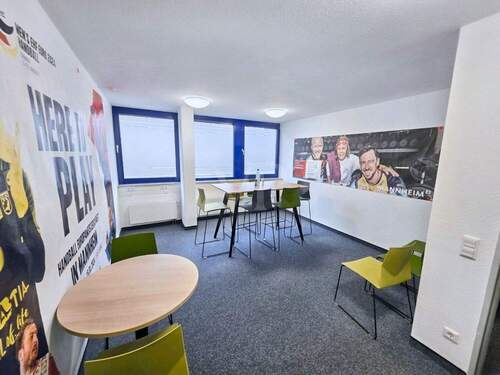 e677bad4-e73a-4c5c-b80a-1e12f9c91c25_original - 