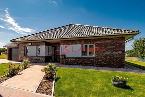individuell geplant - massiv gebaut - 4 Zimmer Bungalow zum Kaufen in Holm