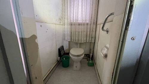WC - 