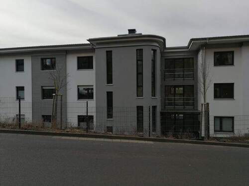 Hausansicht - Helle, moderne Wohnung, traumhafter Ausblick, 34212 Melsungen