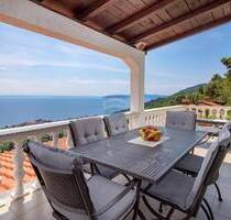 Großzügige Wohnung mit grandiosem Meerblick und viel Charme - Opatija