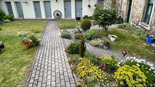 Vorgarten - Etagenwohnung mit 54,90 m² in Rabenau zum Kaufen