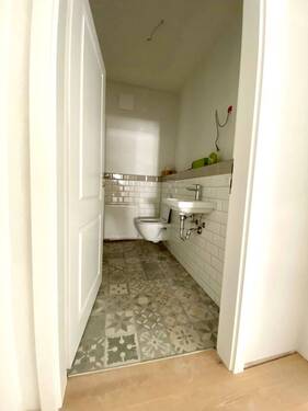Gäste WC.jpg - Etagenwohnung mit 111,00 m² in Walldürn zur Miete