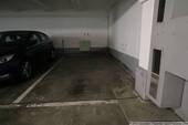 Tiefgaragenstellplatz - 