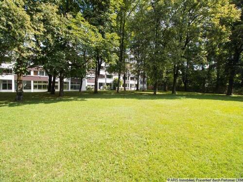 Hausansicht - 3 Zimmer Etagenwohnung zum Kaufen in Gräfelfing