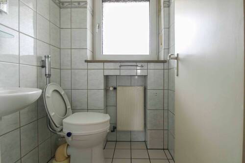 WC - 