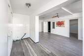 Halle Hof - 