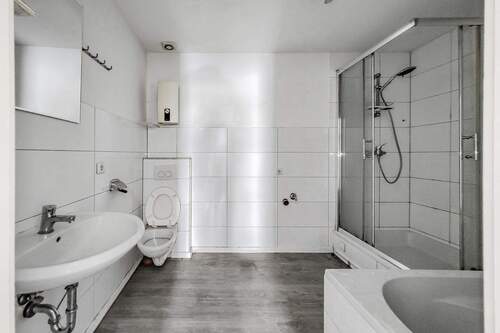 Halle Hof - 