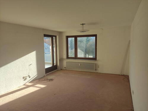 Wohnzimmer mit Tür Südbalkon - 
