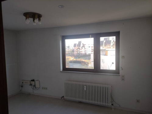 Schlafzimmer 2 Fenster Osten - 