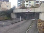 Tiefgarageneinfahrt - Etagenwohnung mit 92,00 m&sup2; in Korntal-Münchingen zum Kaufen