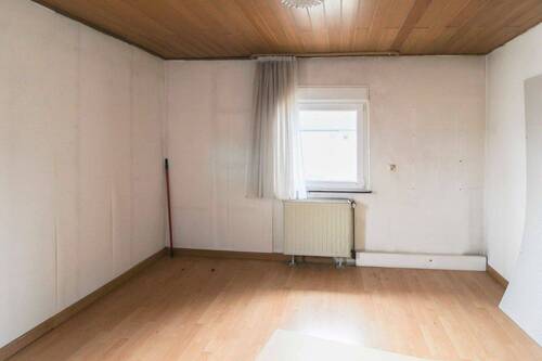 Schlafzimmer - 7 Zimmer Einfamilienhaus in Köln