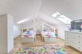 Kinderzimmer im DG - 