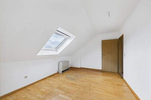 CAM03586G0-PR0057-STILL009 - 