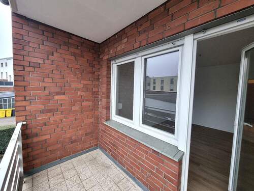 Balkon - Single-Appartement, 1.Obergeschoss, 2 Zimmer, Balkon, zentrumsnah