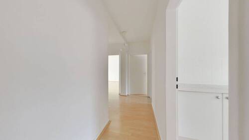 Eingang - 2 Zimmer Etagenwohnung zum Kaufen in Köln