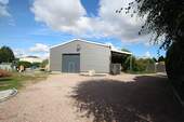 Halle Einfahrt - 5 Zimmer Mehrfamilienhaus, Wohnhaus zum Kaufen in Nidderau