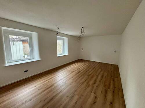 Schlafzimmer - 2 Zimmer Etagenwohnung zur Miete in Görwihl