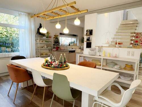 Bild 1 - Zu Fuß zum Weihnachtsmarkt - solides EFH in der Stadt