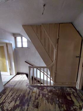 Flur im Obergeschoss Bild 1.jpg - 