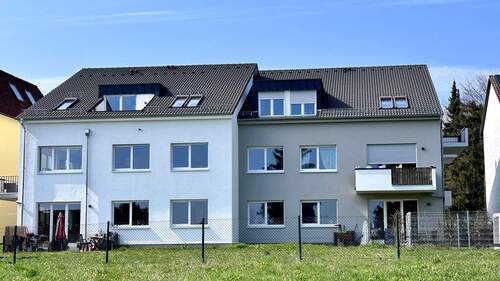 Hausansicht Rückseite - Etagenwohnung mit 65,00 m² in Frankfurt am Main zur Miete