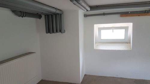 Trockenraum beheizbar mit Fenster - 