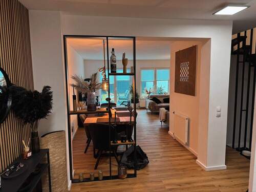 Flur - 6 Zimmer Einfamilienhaus in Bonn