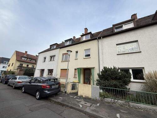 Frontansicht1 - 3 FH in Toplage von MA-Almenhof