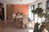 Die Erweiterung im Wohnzimmer - Mehrfamilienhaus, Wohnhaus mit 452,00 m² in Diedorf / Biburg zum Kaufen