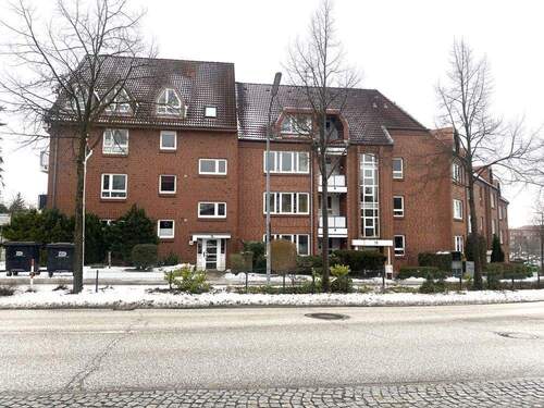 Hausansicht - 2-Zimmer-Wohnung im Zentrum mit Stellplatz