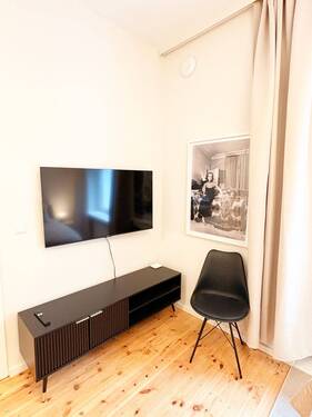 Apartment 163-08.jpg - 