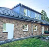 Einfamilienhaus mit Einliegerwohnung und großzügigem Garten - Machern