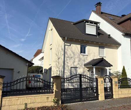 Hausansicht Bild 2 - 