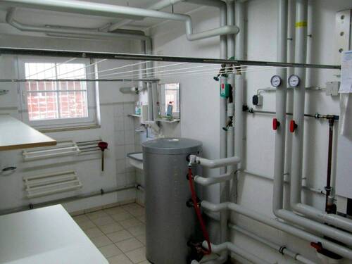 Heizraum mit Waschküche - Kopie.JPG - 