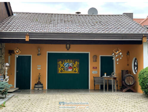 Hofeinfahrt/Garage - 