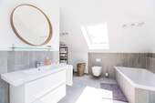 Badezimmer Obergeschoss (2) - 