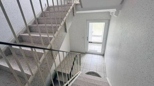 Treppenhaus - 3 Zimmer Etagenwohnung zum Kaufen in Wismar