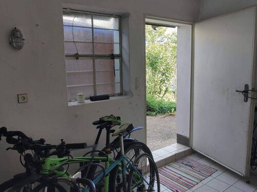 Außenzugang zum Garten - 
