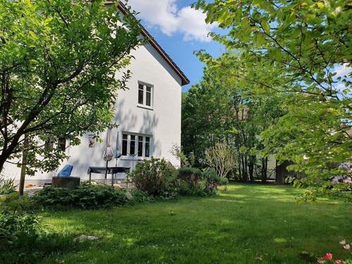Aussenansicht - Besonderes EINFAMILIENHAUS - Grosszügig - mit WOHLFÜHL-Ambiente