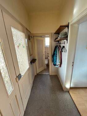 Eingangsbereich EG - 6 Zimmer Einfamilienhaus in Sankt Ingbert