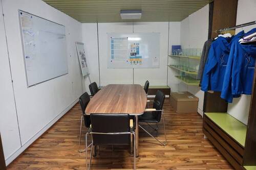 Besprechungsecke - Gewerbeobjekt (Büro, Produktion, Verkauf) in Baiersbronn zur Miete