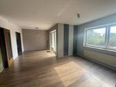 Wohnzimmer 2 - Etagenwohnung mit 50,00 m² in Ludwigshafen am Rhein zum Kaufen