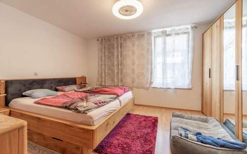 Elternschlafzimmer (OG) - 