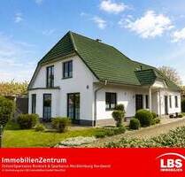 Unweit Güstrow mit Einliegerwhg. & Sauna - Lüssow Karow