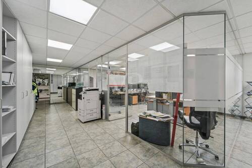 Büro EG Gebäude 1 - 